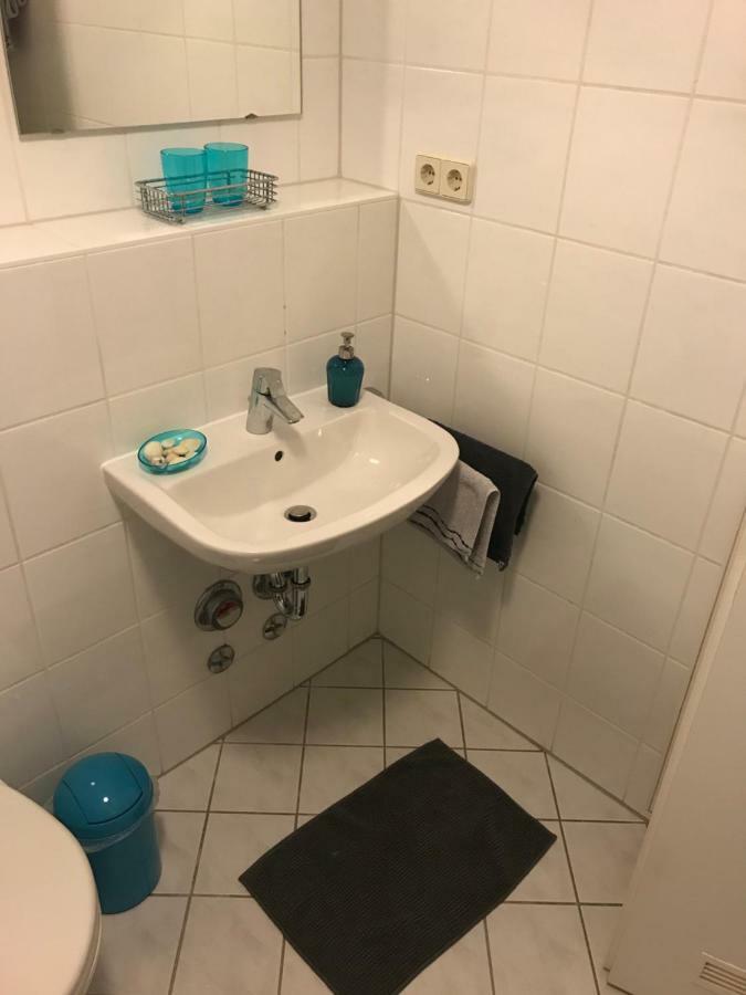 Kleine Wohnung Im Gruenen Дрезден Екстериор снимка